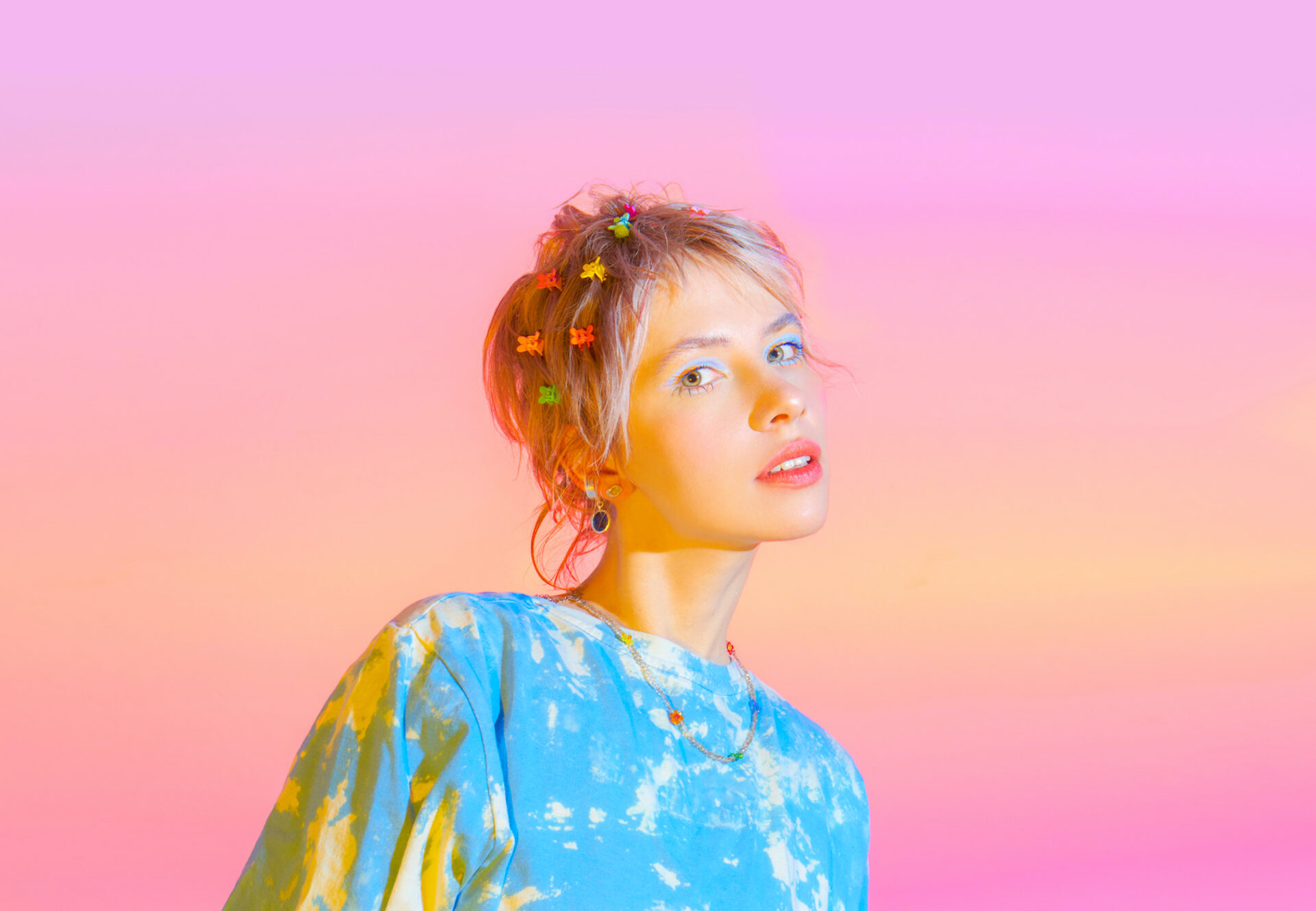 russian composer kate nv shares video for confessions at the dinner table