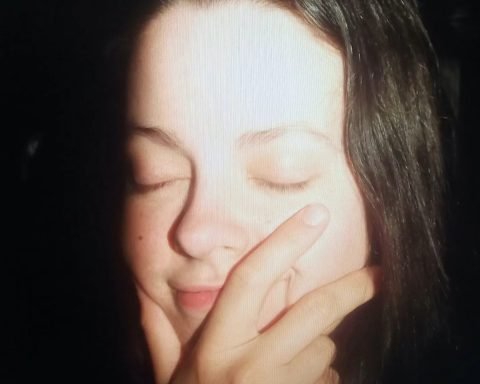 tirzah releases surprise album trip9love...???