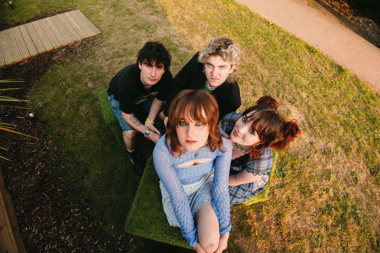 NewDad - Madra promo shot