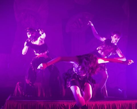 Lynks performing live in support of debut album Abomination