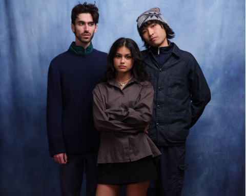 Honeyglaze promotional shot for 'Pretty Girls'