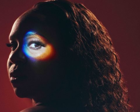 press shot for Nao single 'Elevate'