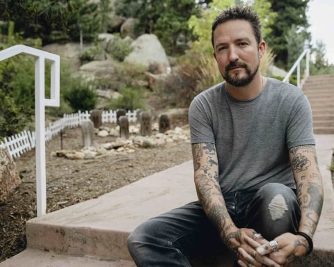 musician Frank Turner by Shannon Shumaker