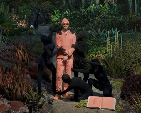 Bon Iver - SABLE fABLE promotional image